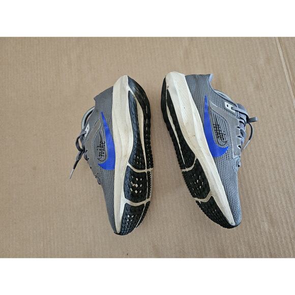 Men Nike Air Zoom Pegasus 40 Sneakers Shoes Smoke Grey/Multi Color FB7179-002 8 - Picture 9 of 15